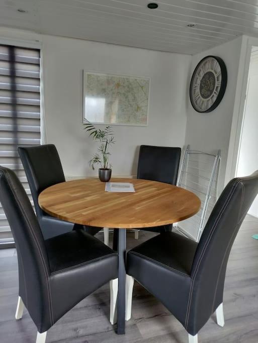 Chalet Midden In De Natuur! Anloo Bagian luar foto